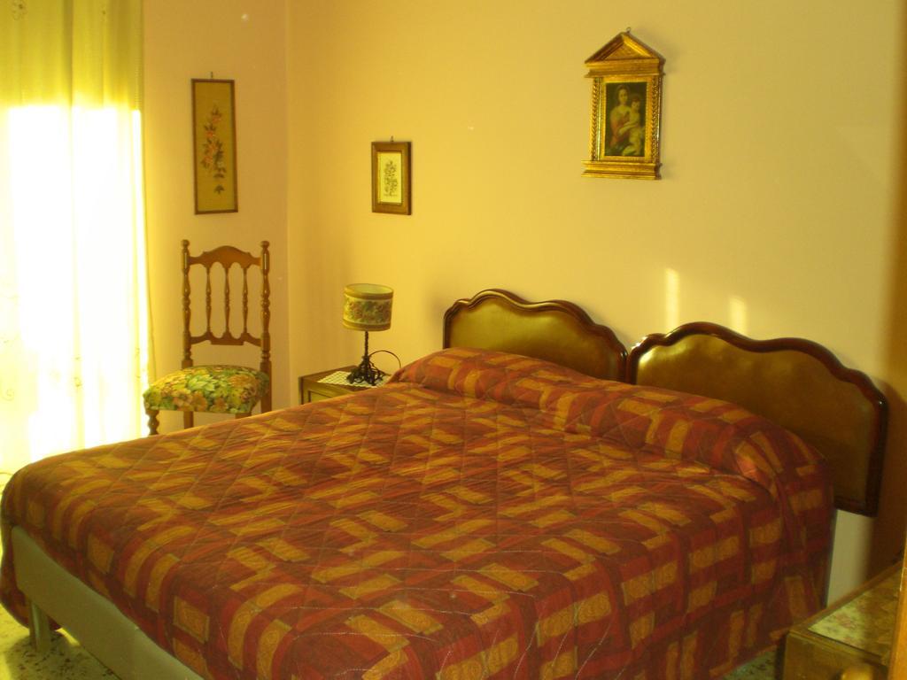Theokles Apartment Таорміна Екстер'єр фото